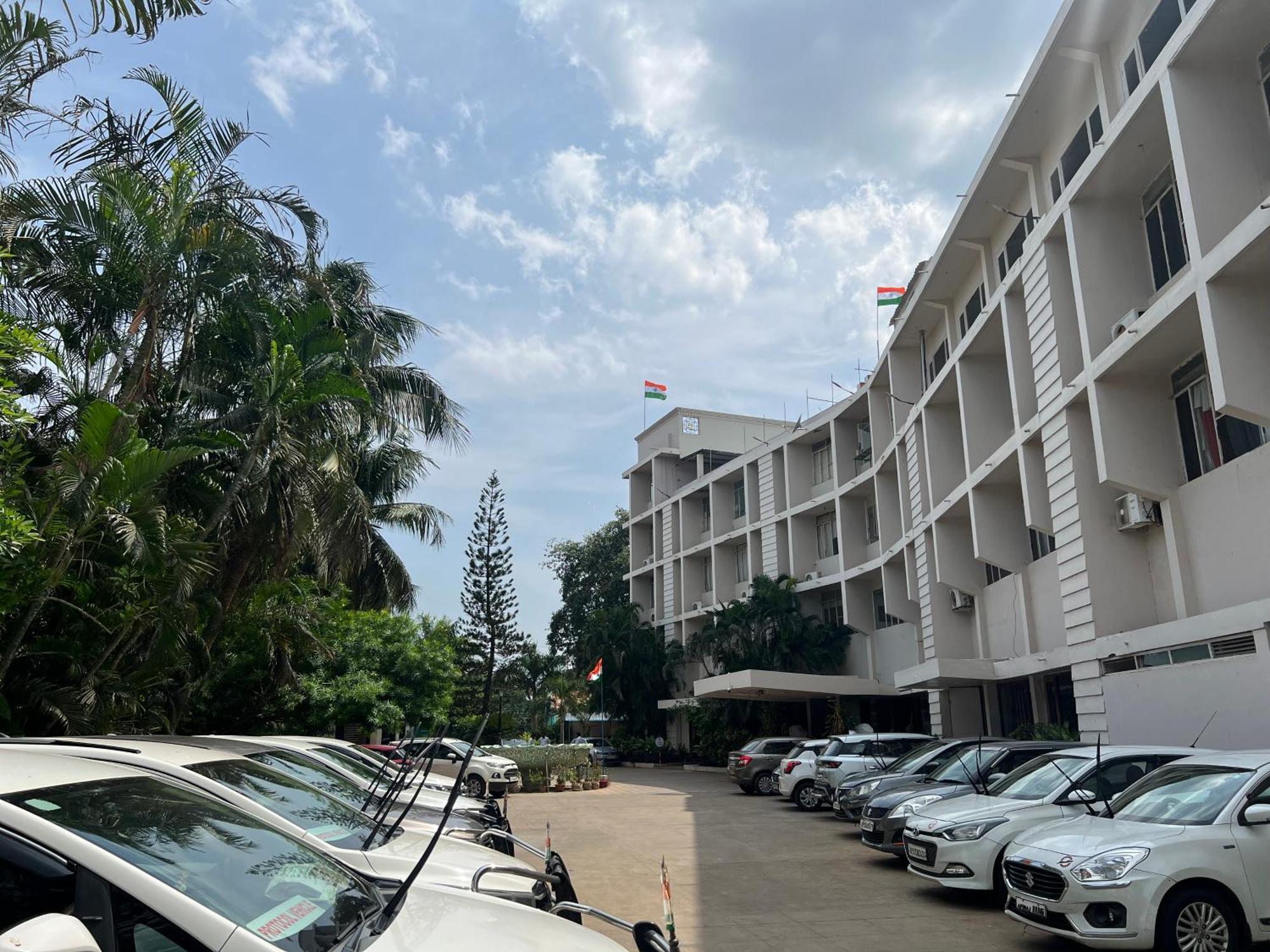 Varada Nagavali Hotel Srikakulam Exteriör bild