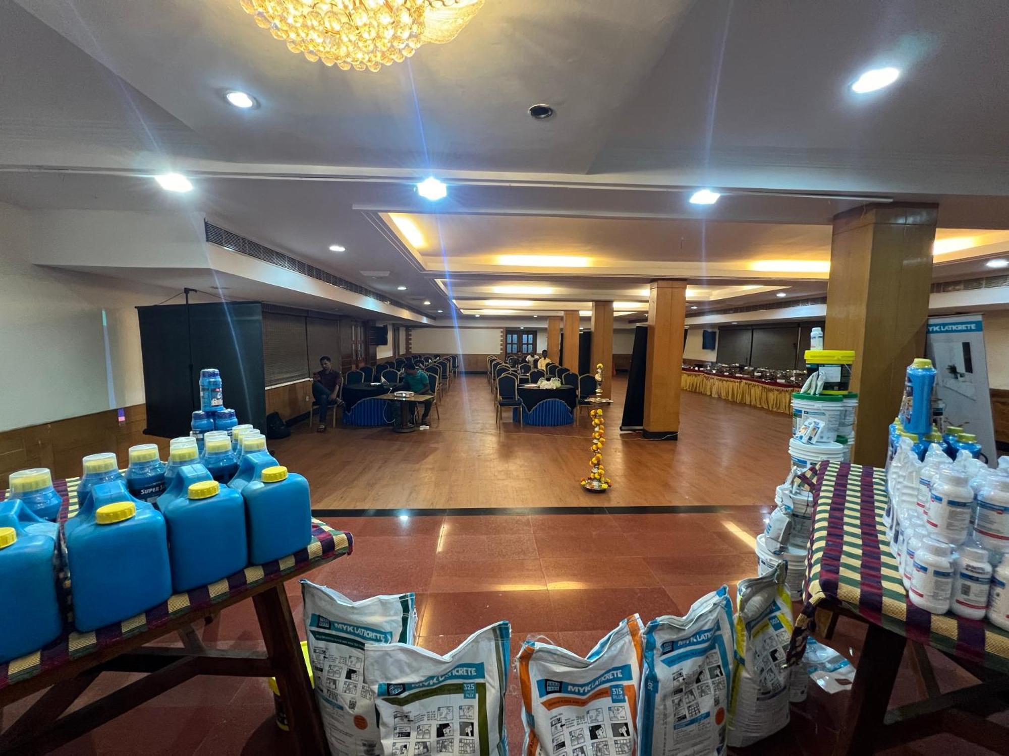 Varada Nagavali Hotel Srikakulam Exteriör bild